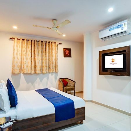 Hotel Chanakya Inn Nuova Delhi Esterno foto