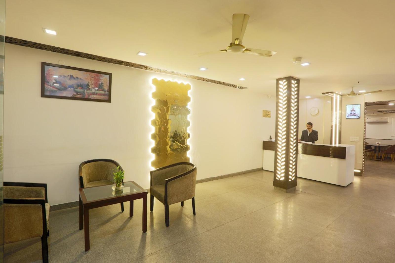 Hotel Chanakya Inn Nuova Delhi Esterno foto