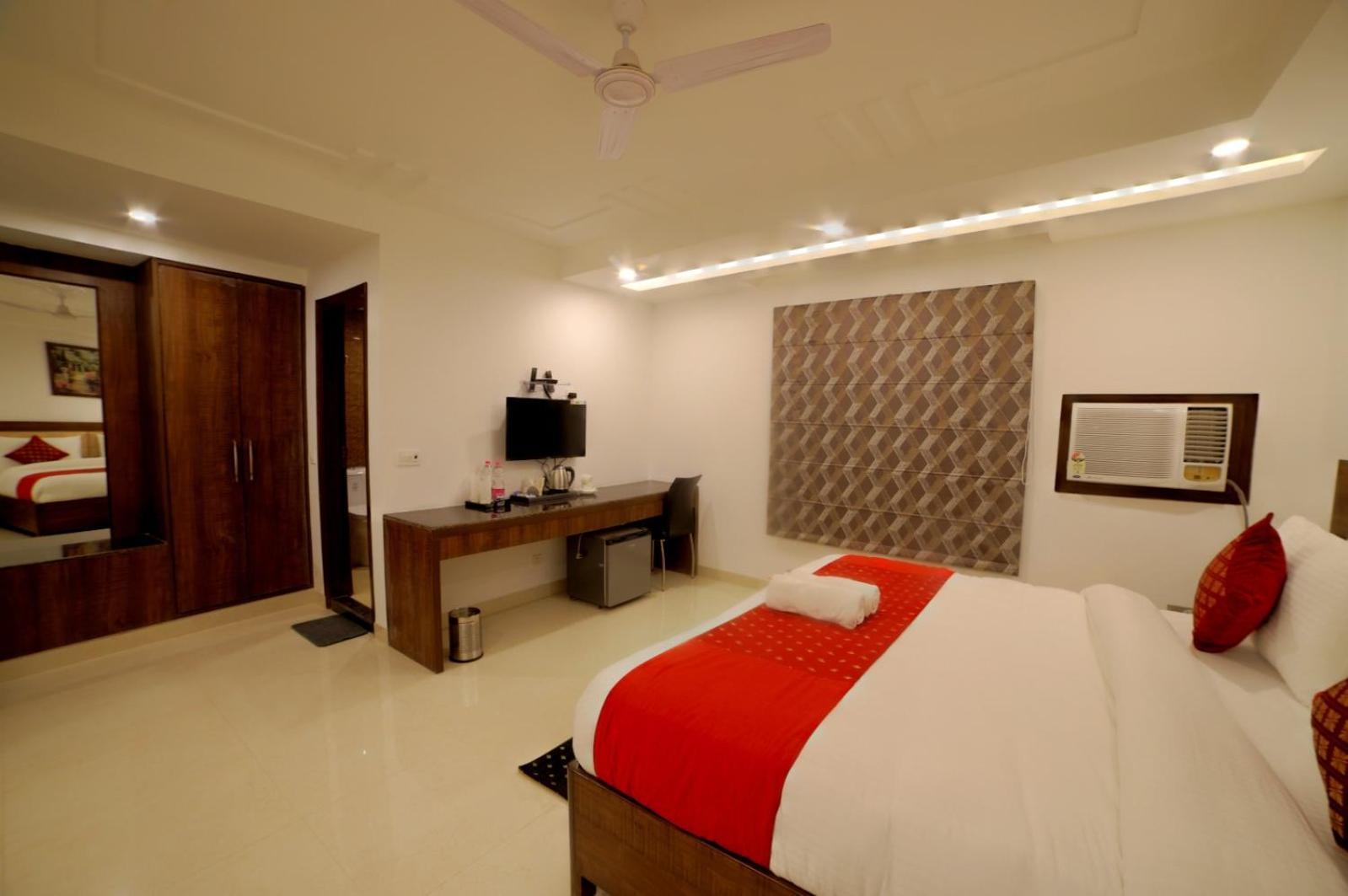 Hotel Chanakya Inn Nuova Delhi Esterno foto