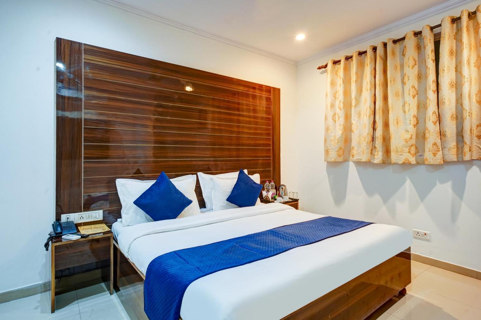 Hotel Chanakya Inn Nuova Delhi Esterno foto