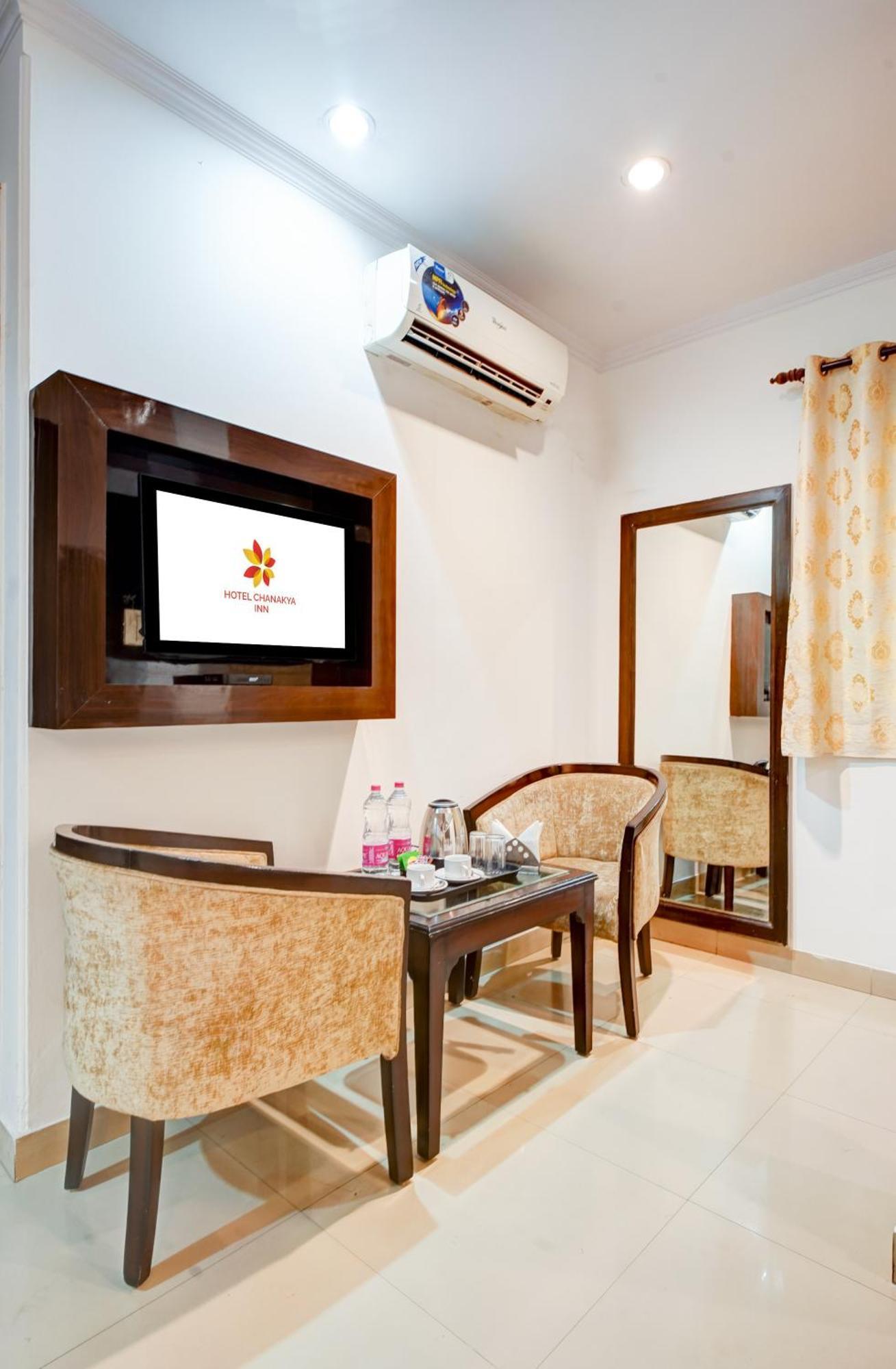 Hotel Chanakya Inn Nuova Delhi Esterno foto