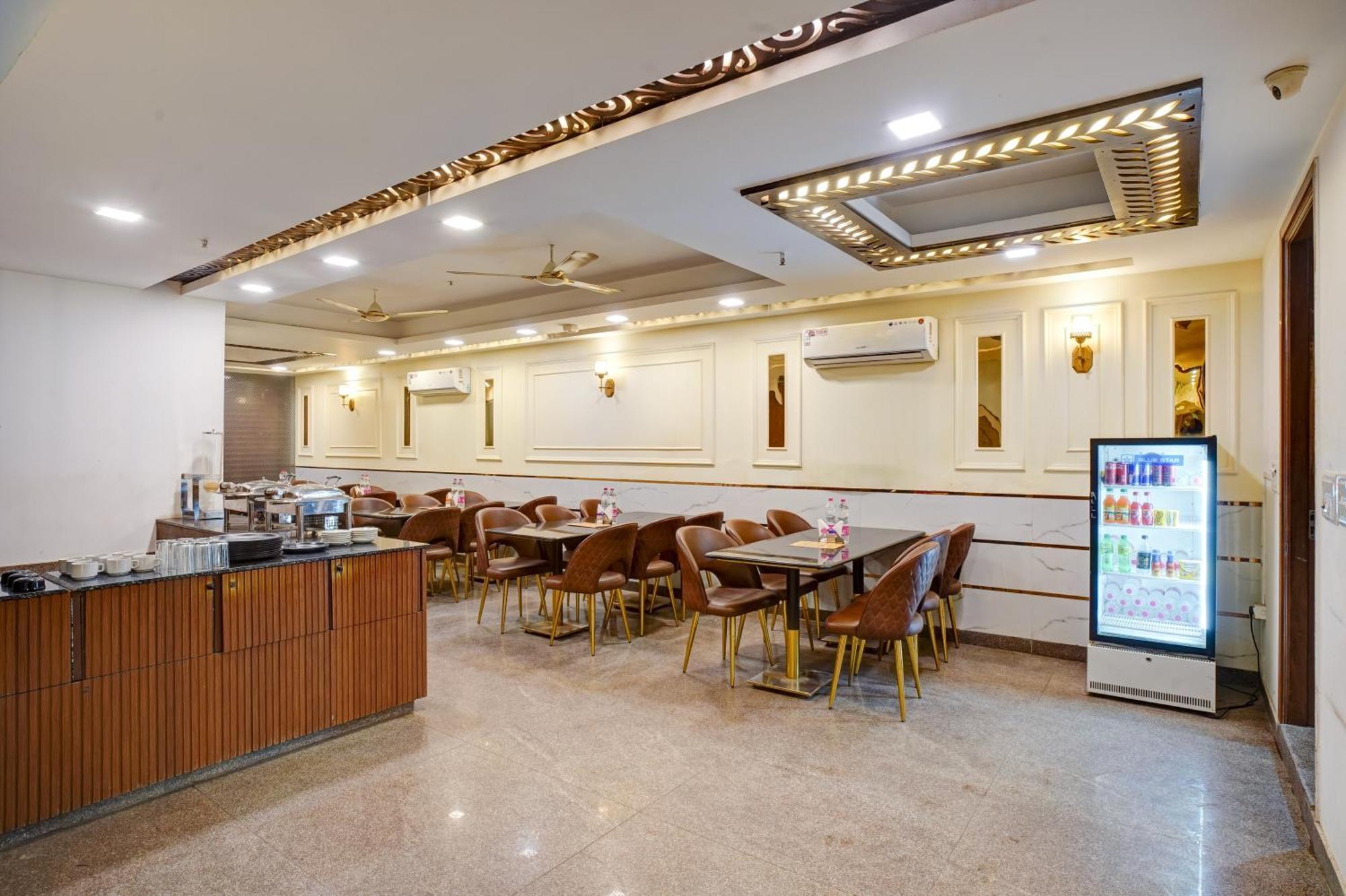 Hotel Chanakya Inn Nuova Delhi Esterno foto