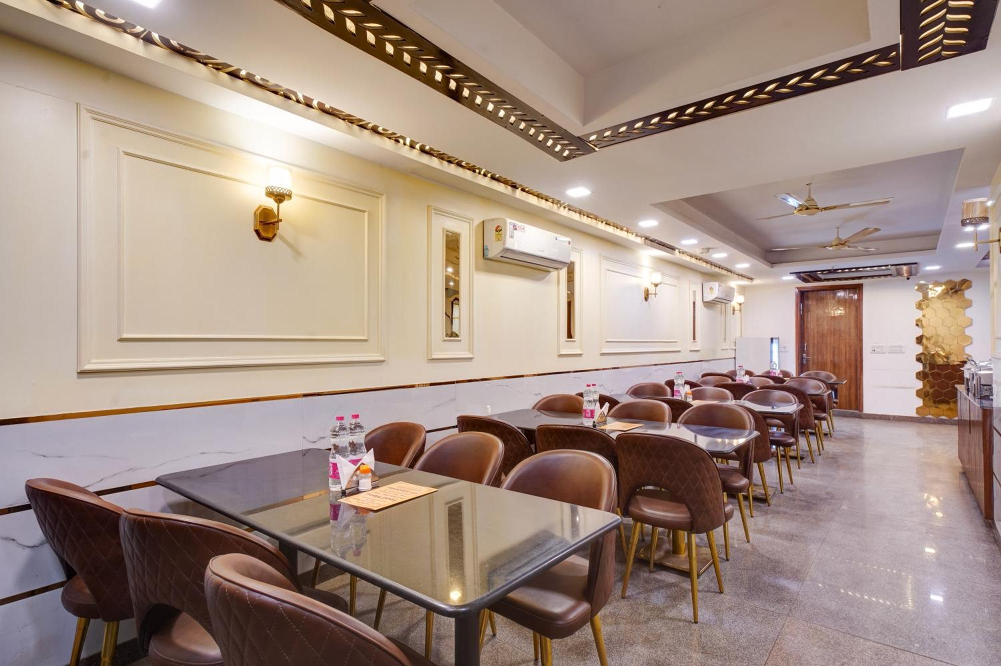Hotel Chanakya Inn Nuova Delhi Esterno foto