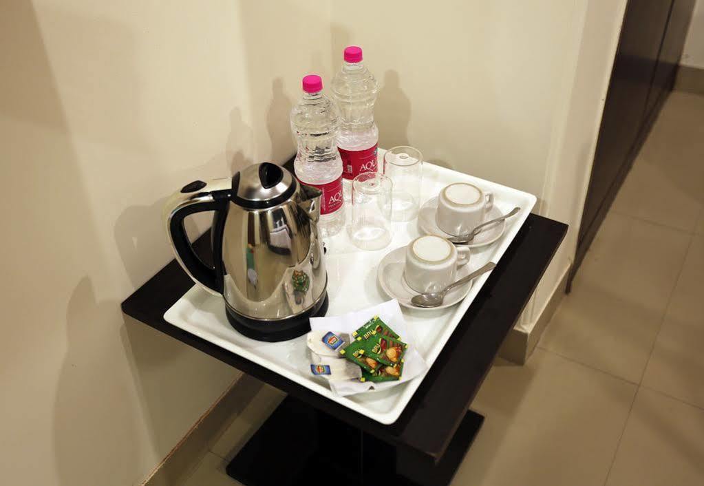 Hotel Chanakya Inn Nuova Delhi Esterno foto